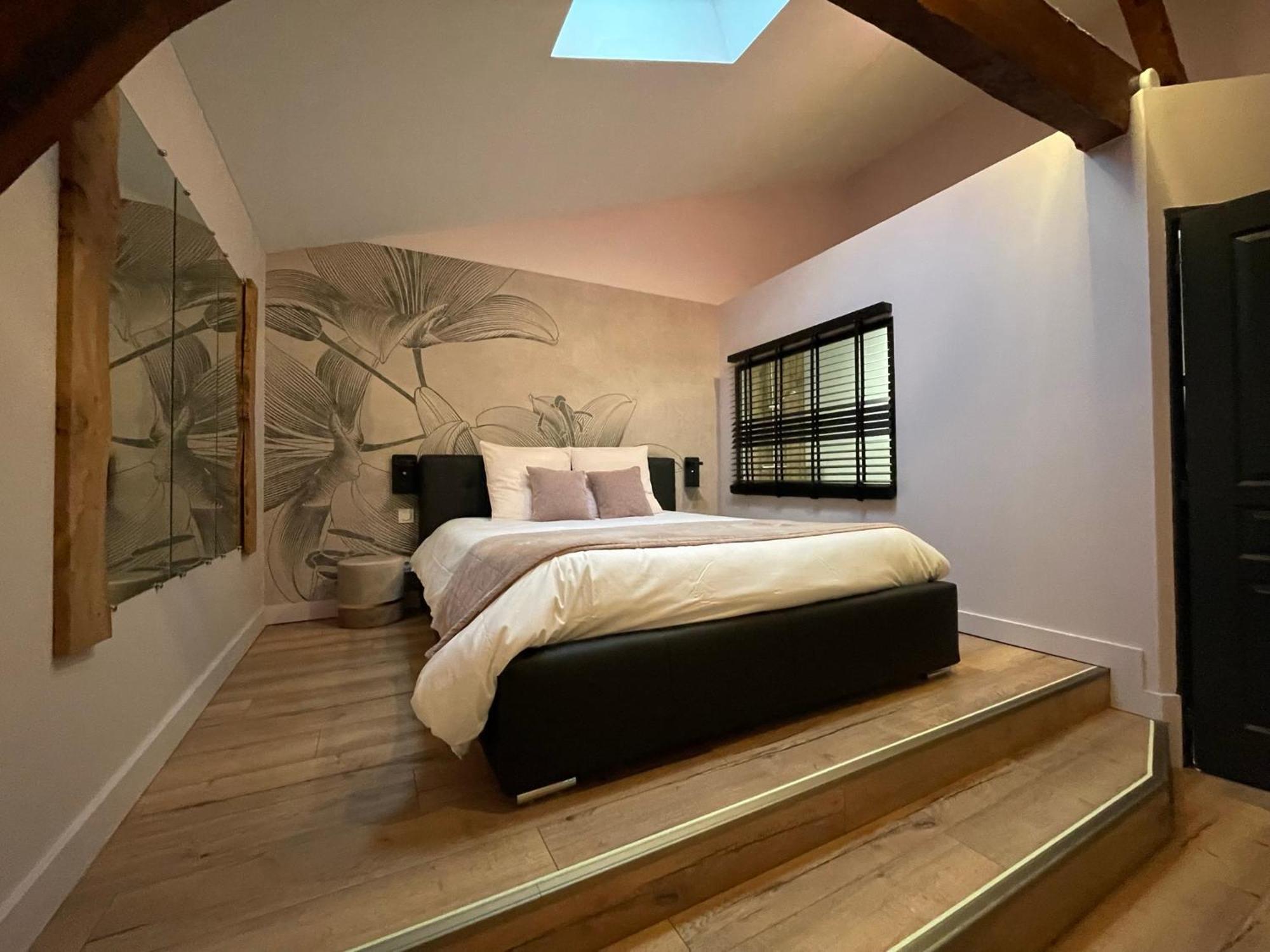Le St Vincent Hotel Roquefort  Bagian luar foto