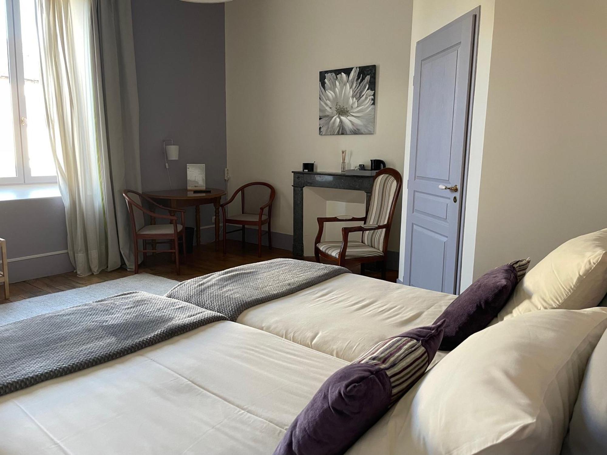 Le St Vincent Hotel Roquefort  Bagian luar foto