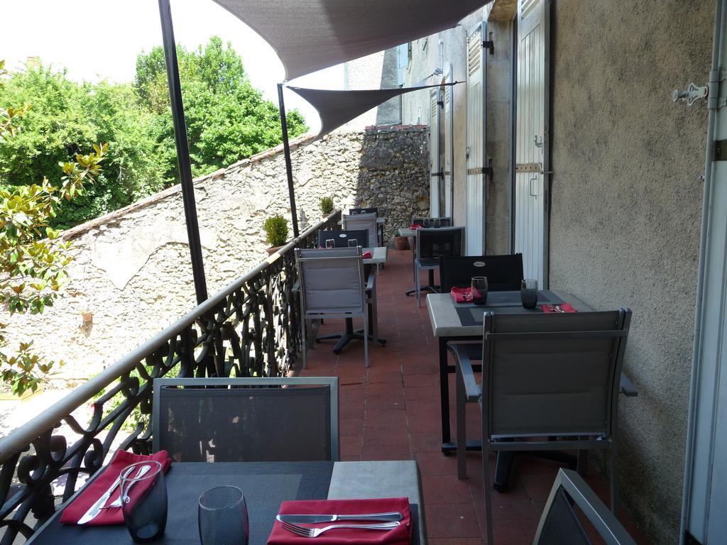 Le St Vincent Hotel Roquefort  Bagian luar foto